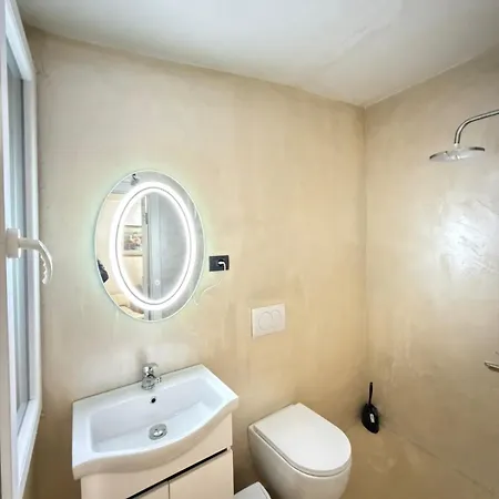Apartment Luxury 6 Near Square 21 *